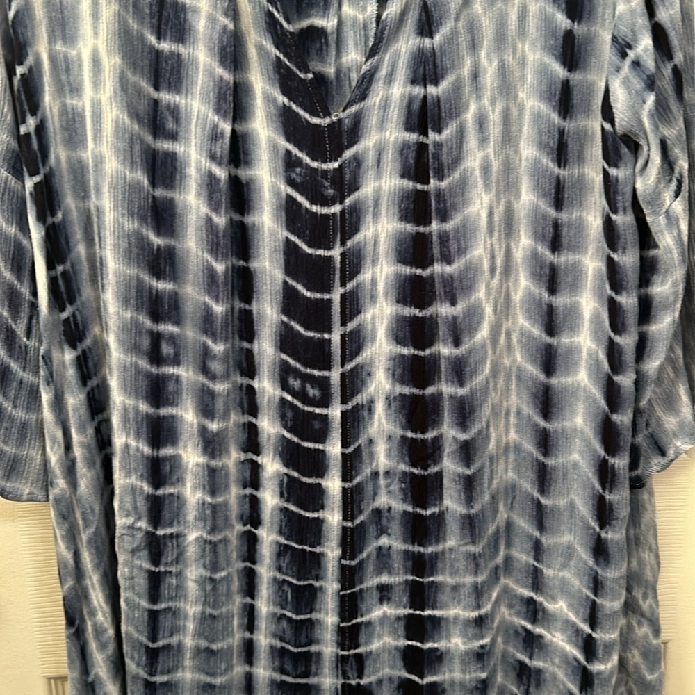 Umgee top. Oversized. 3/4 length sleeves. Blue. Size M. - Picture 5 of 9